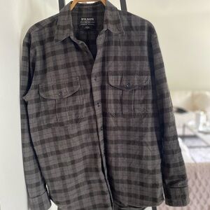 Filson Button Up Size Medium Black and Grey